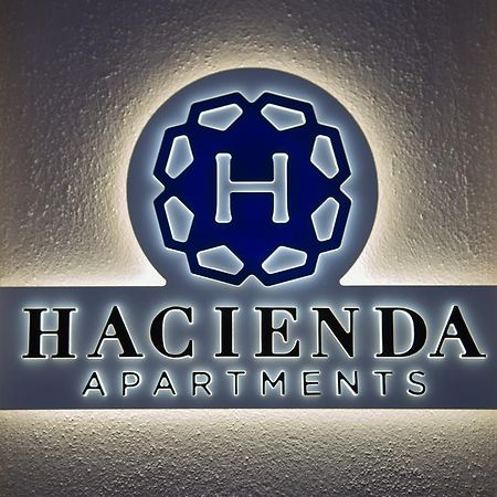 Hacienda Apartments Слима Екстериор снимка