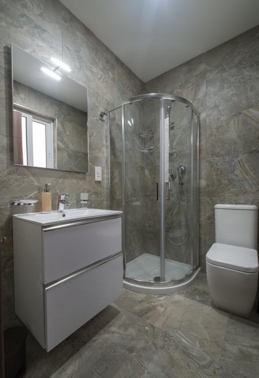 Hacienda Apartments Слима Екстериор снимка