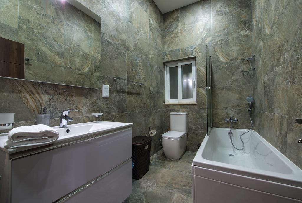 Hacienda Apartments Слима Екстериор снимка