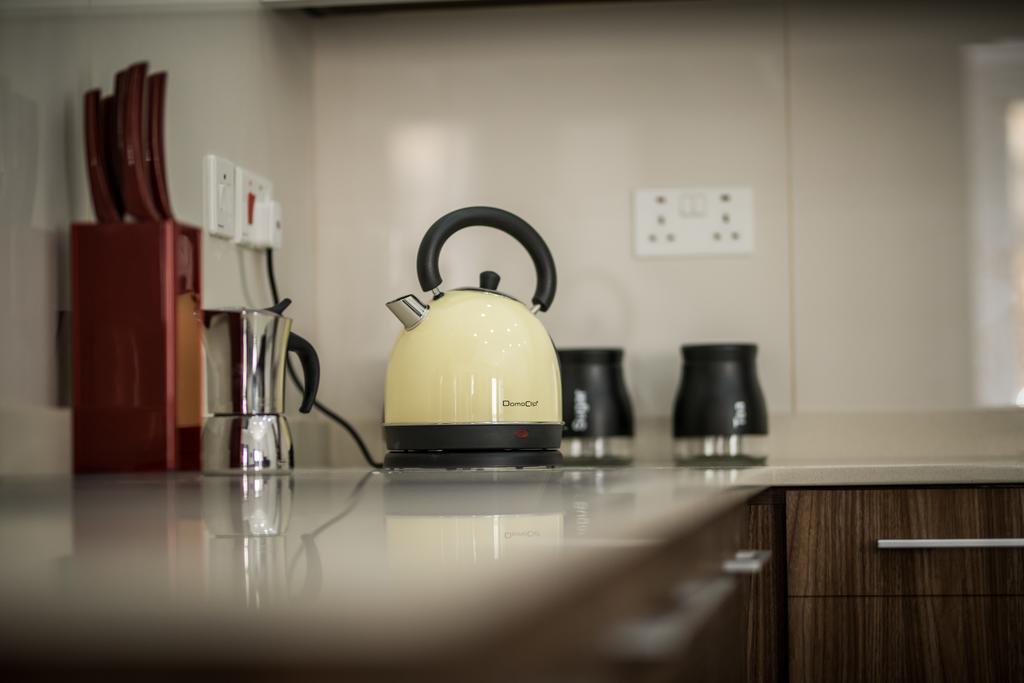 Hacienda Apartments Слима Екстериор снимка