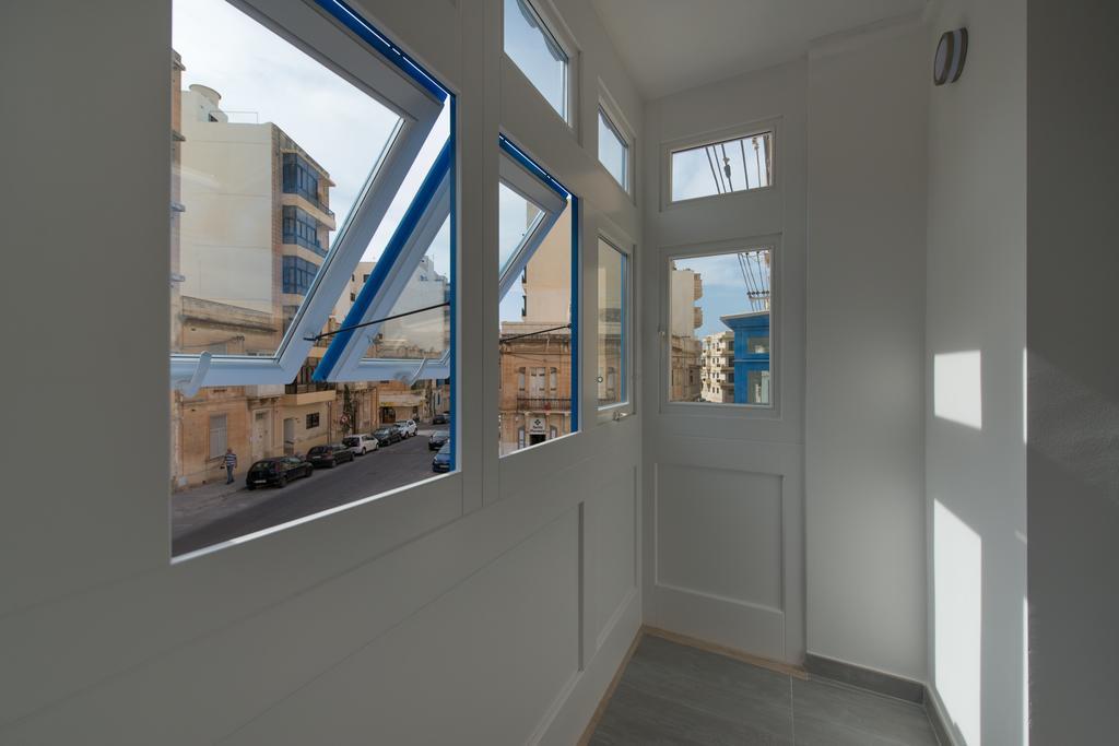 Hacienda Apartments Слима Екстериор снимка
