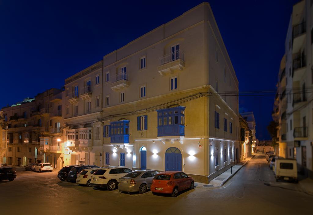 Hacienda Apartments Слима Екстериор снимка