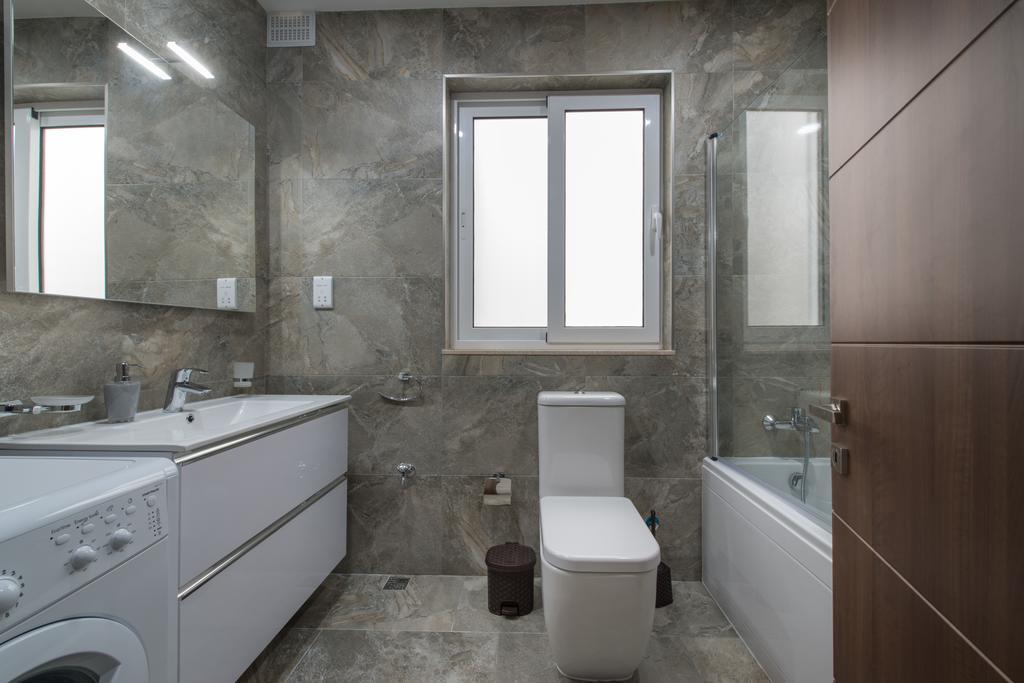 Hacienda Apartments Слима Екстериор снимка
