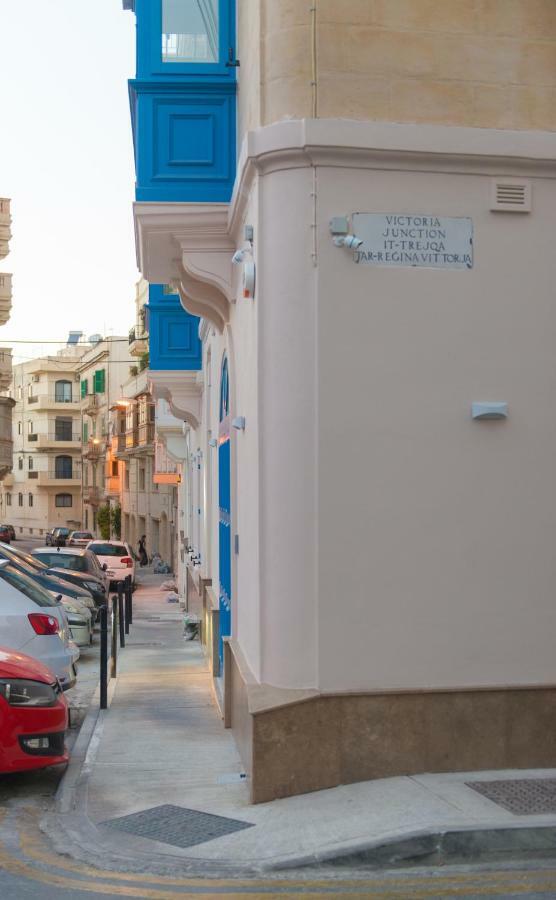 Hacienda Apartments Слима Екстериор снимка
